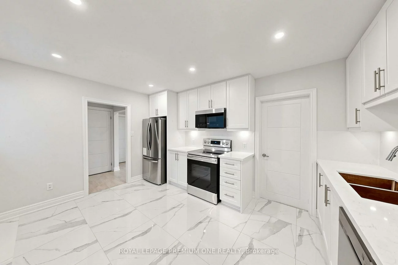 98, Thornton, Bradford, Bradford West Gwillimbury