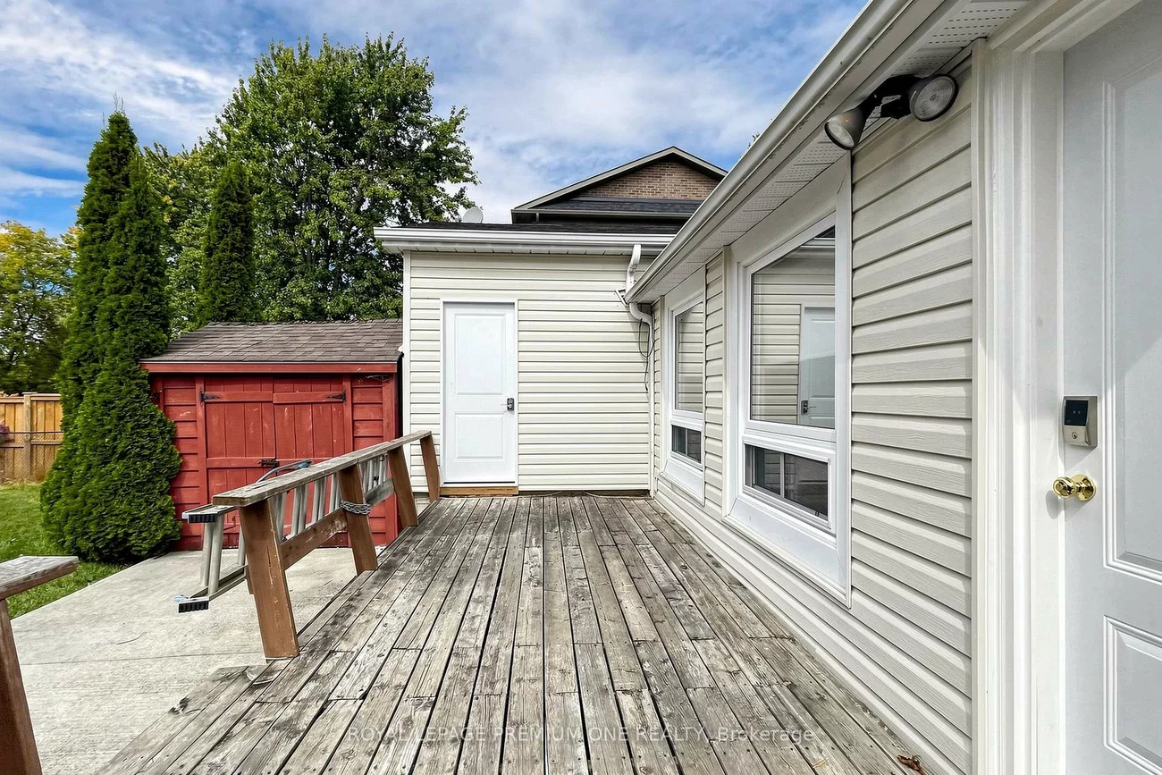 98, Thornton, Bradford, Bradford West Gwillimbury