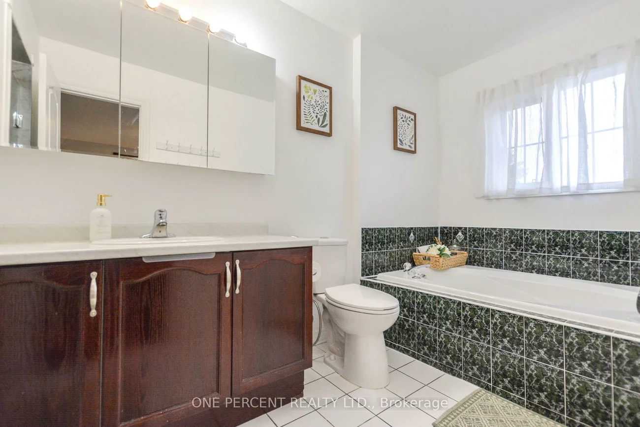 90, Breeze, Bradford, Bradford West Gwillimbury