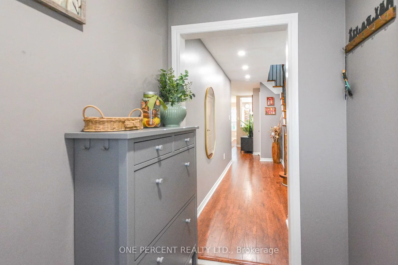 90, Breeze, Bradford, Bradford West Gwillimbury