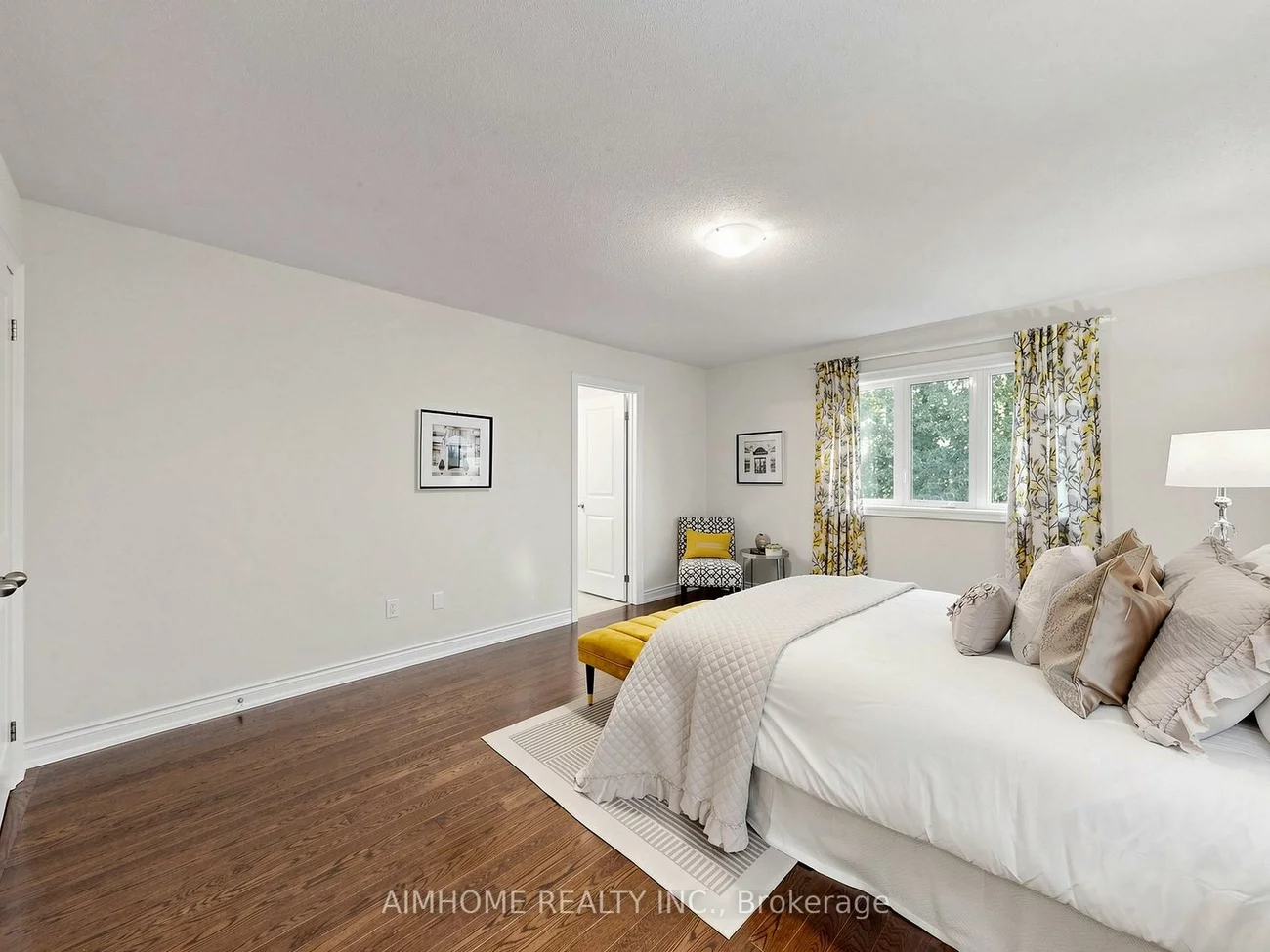 75, Chelsea, Bradford, Bradford West Gwillimbury