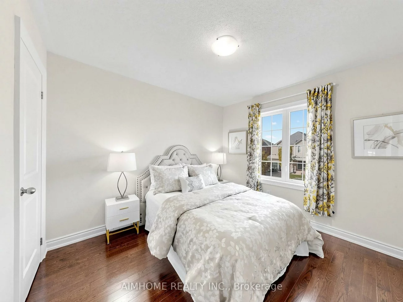 75, Chelsea, Bradford, Bradford West Gwillimbury