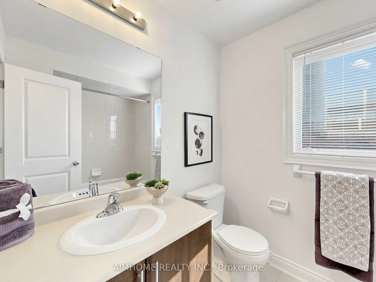 75, Chelsea, Bradford, Bradford West Gwillimbury