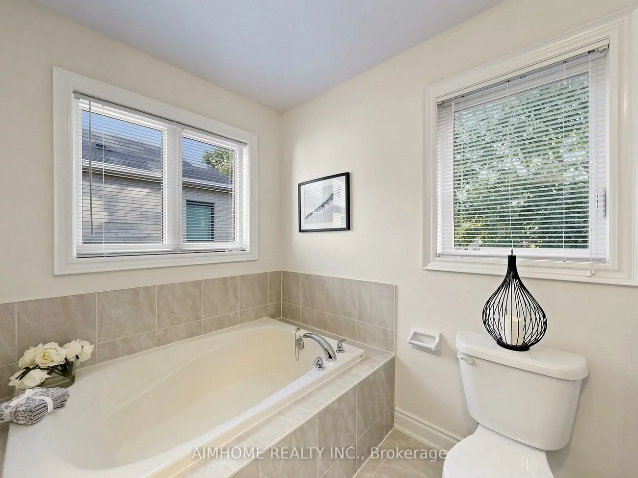 75, Chelsea, Bradford, Bradford West Gwillimbury