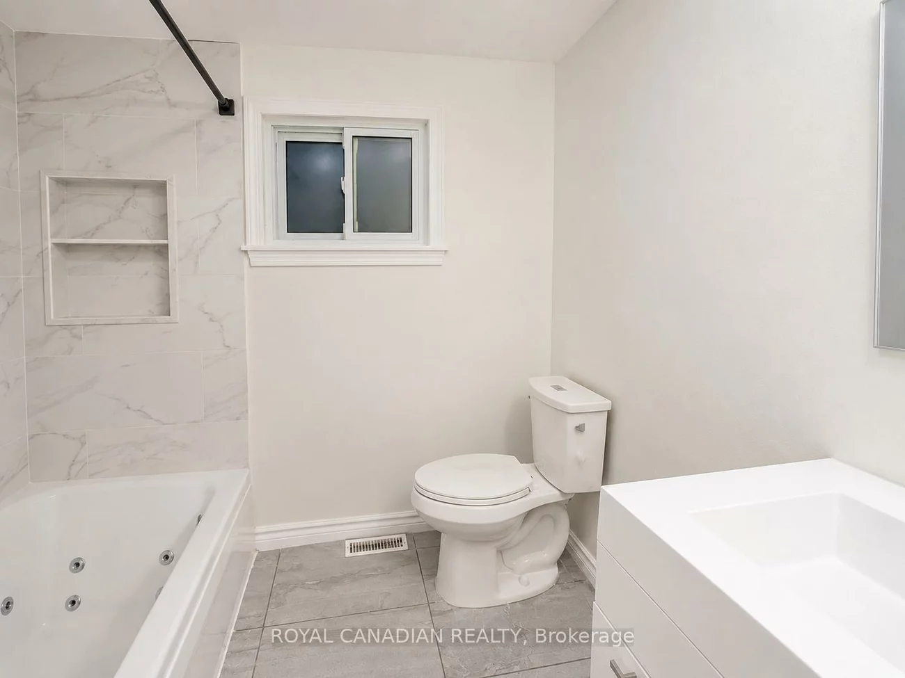 36, Maplegrove, Bradford, Bradford West Gwillimbury