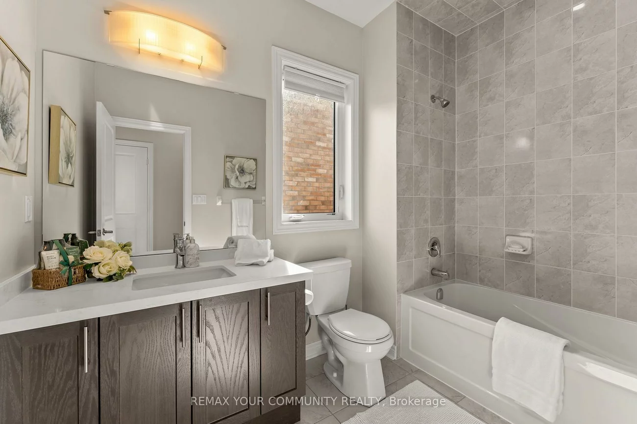 150, Inverness, Bradford, Bradford West Gwillimbury