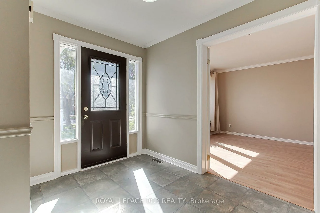 43, Crown, Bradford, Bradford West Gwillimbury
