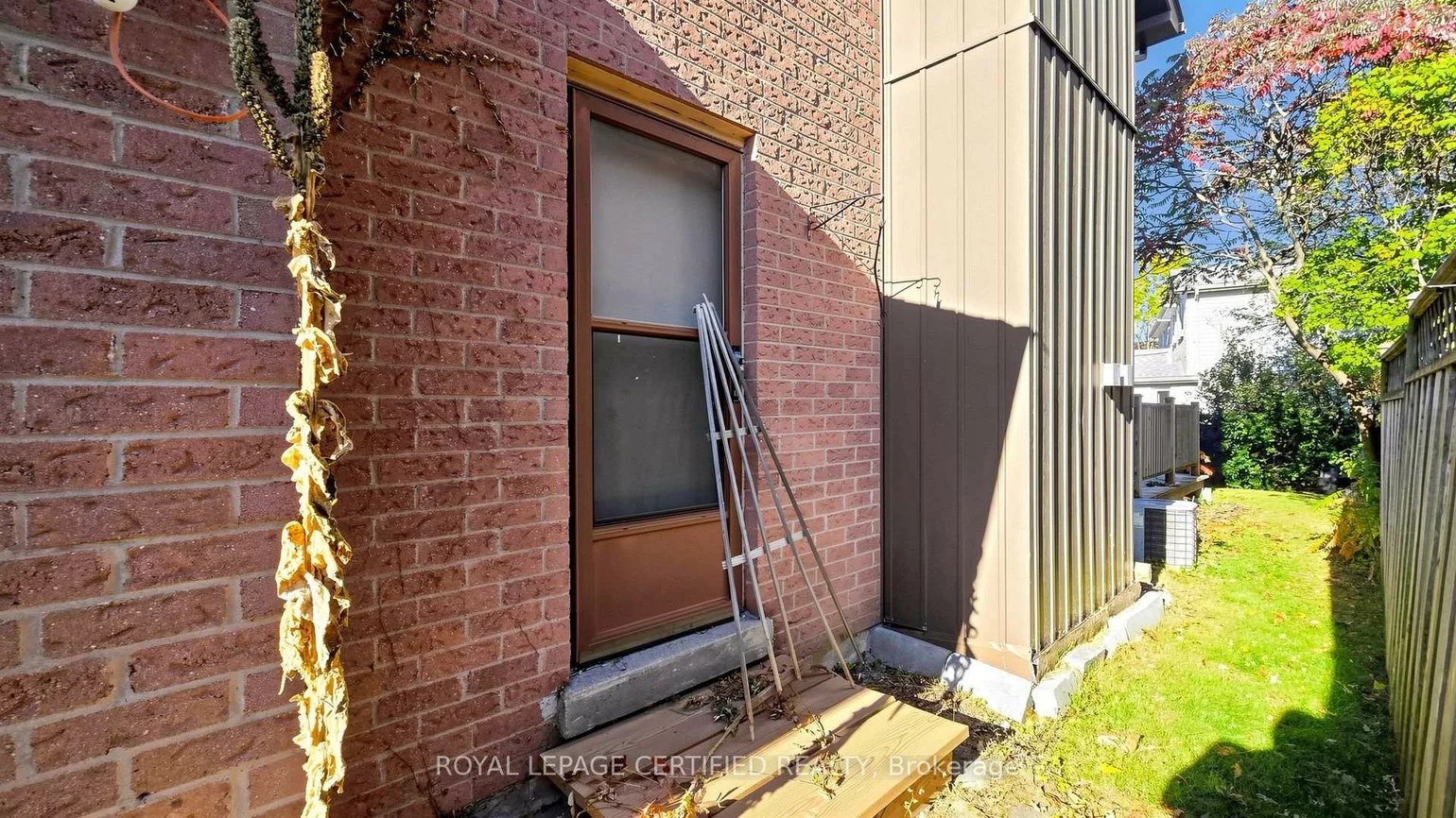 2, Gres, Bradford, Bradford West Gwillimbury
