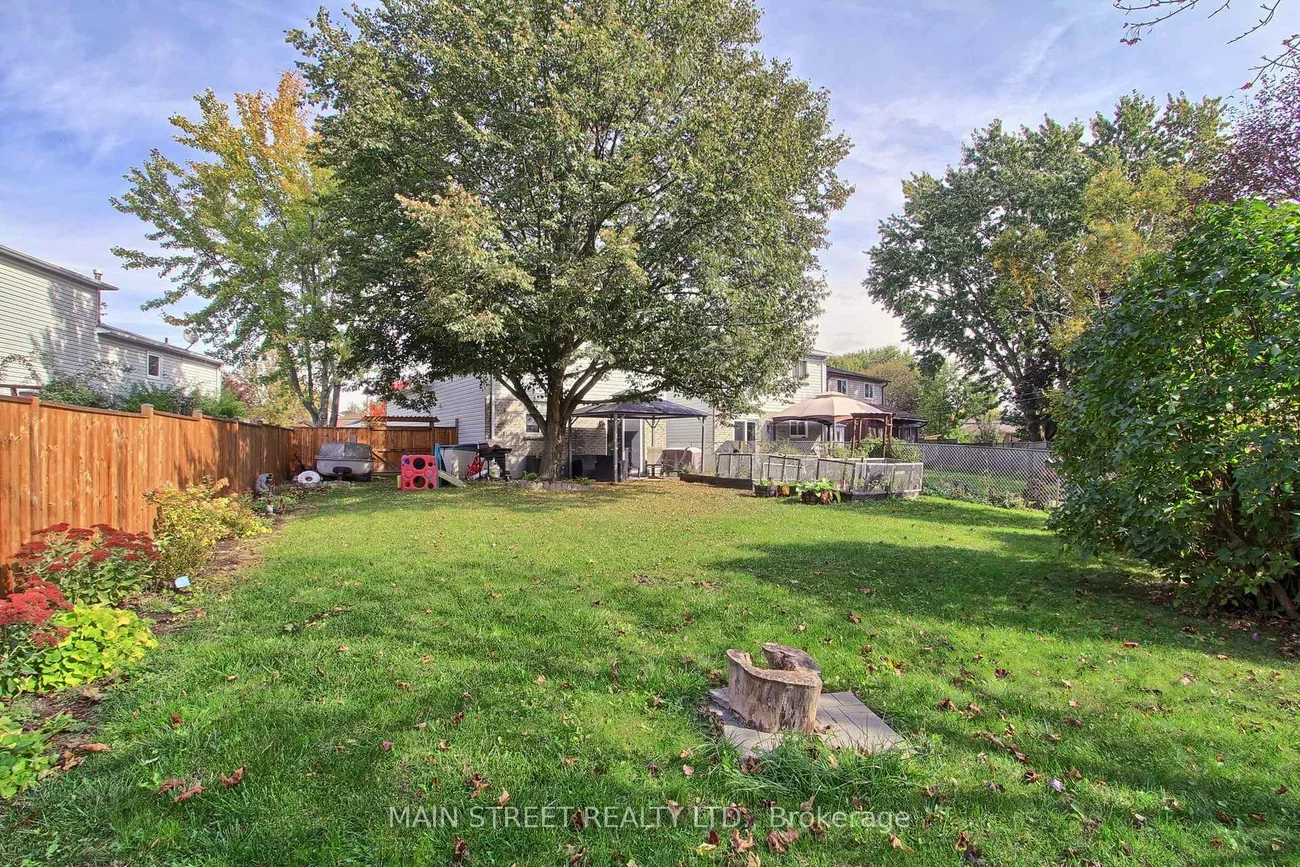 61, Hudson, Bradford, Bradford West Gwillimbury