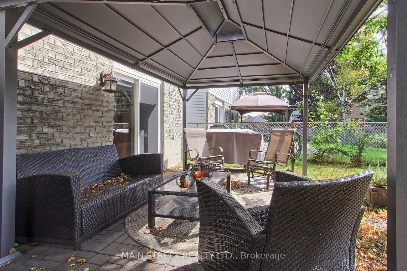 61, Hudson, Bradford, Bradford West Gwillimbury