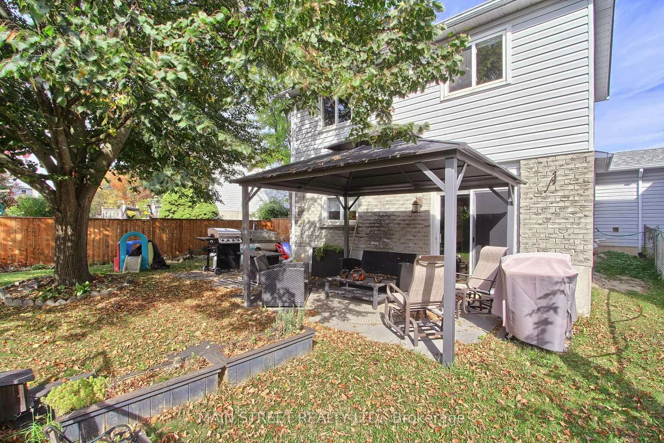 61, Hudson, Bradford, Bradford West Gwillimbury