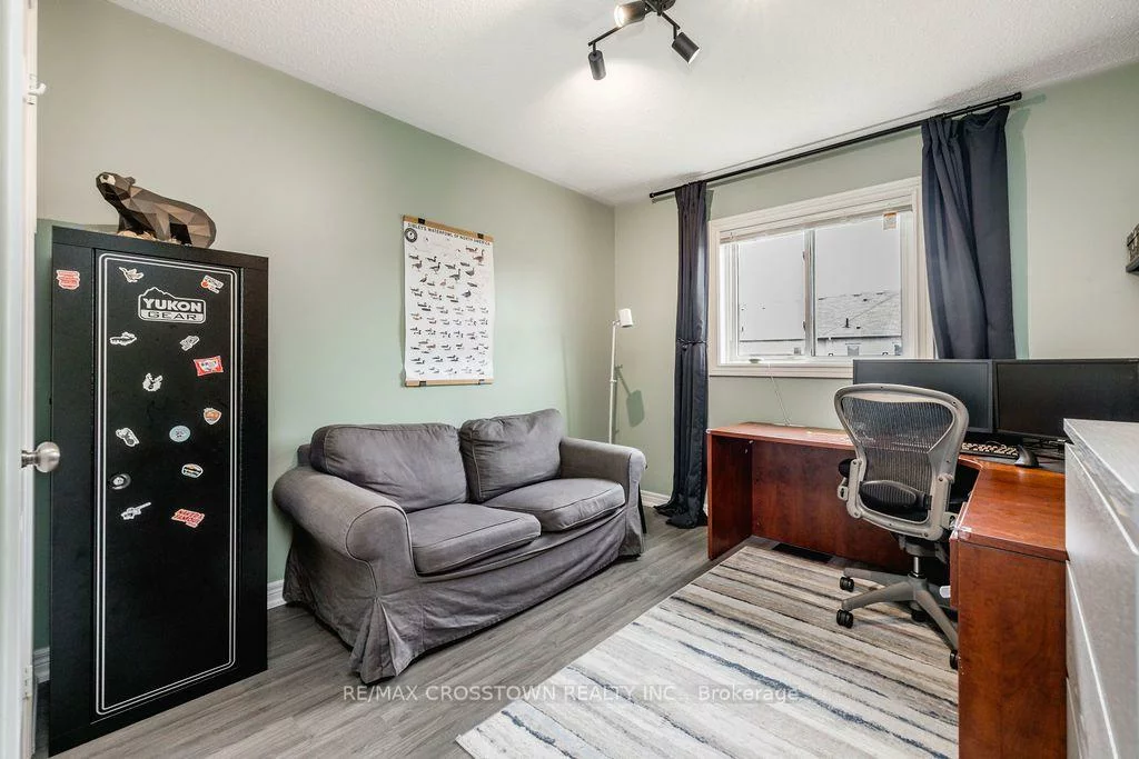 76, Breeze, Bradford, Bradford West Gwillimbury