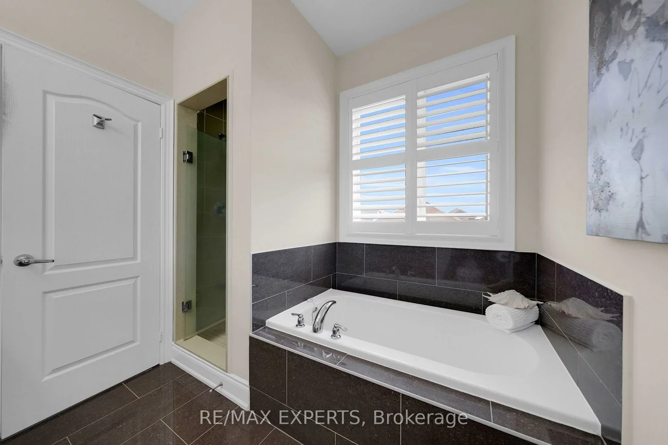 57, Hopkins, Bradford, Bradford West Gwillimbury