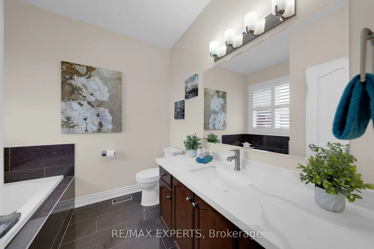 57, Hopkins, Bradford, Bradford West Gwillimbury