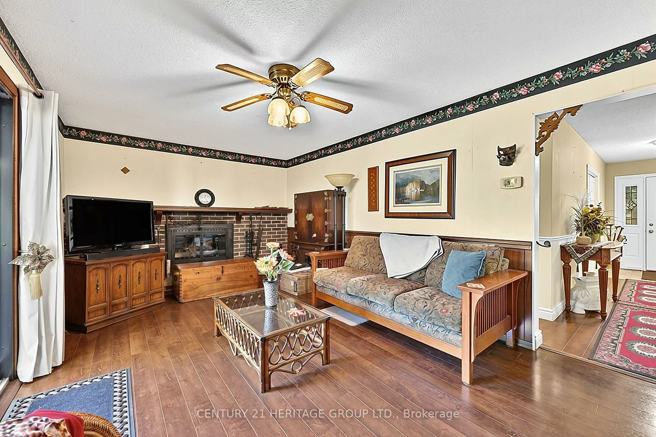 171, Lee, Bradford, Bradford West Gwillimbury