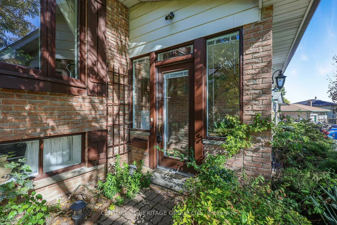 171, Lee, Bradford, Bradford West Gwillimbury