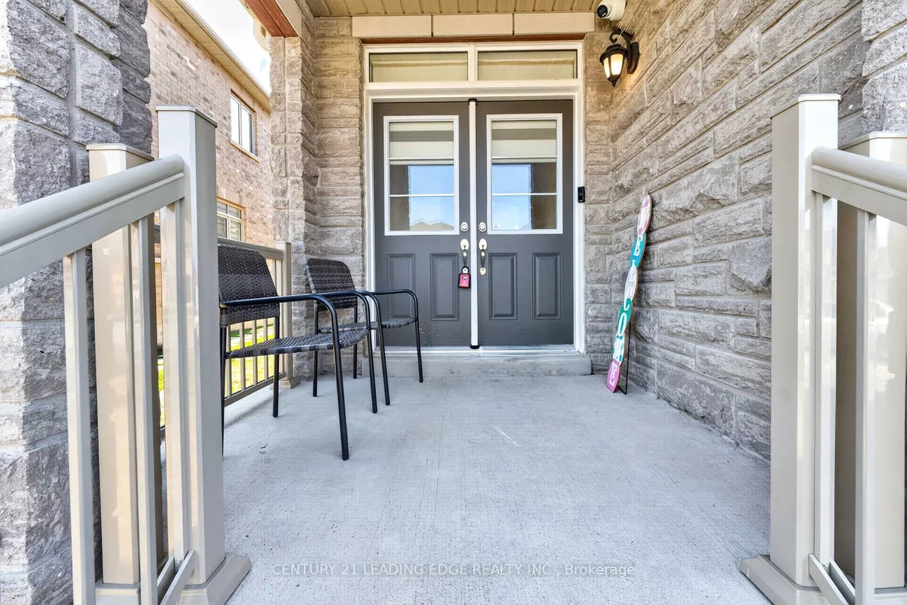 235, Ferragine, Bradford, Bradford West Gwillimbury