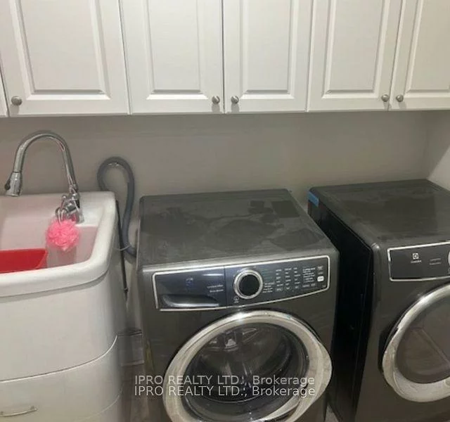 102, Southlake, Madoc, Brampton
