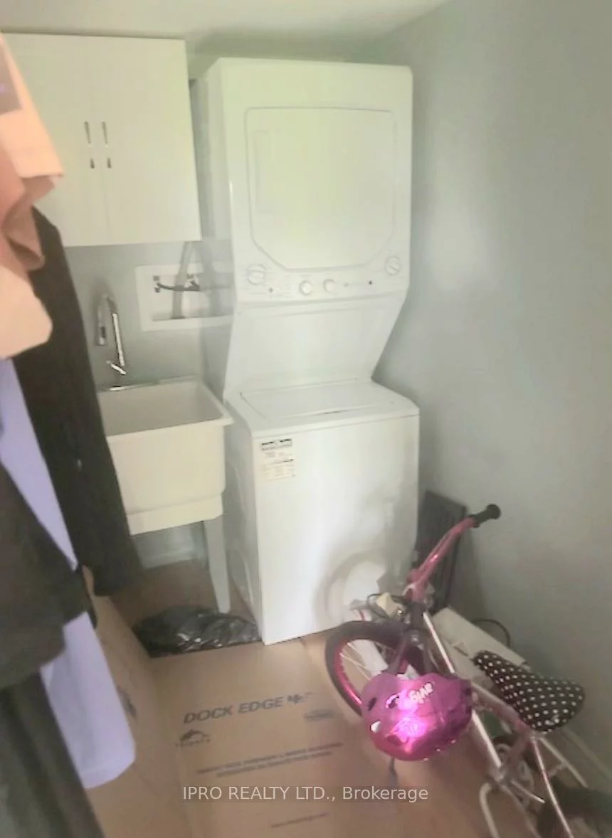 102, Southlake, Madoc, Brampton