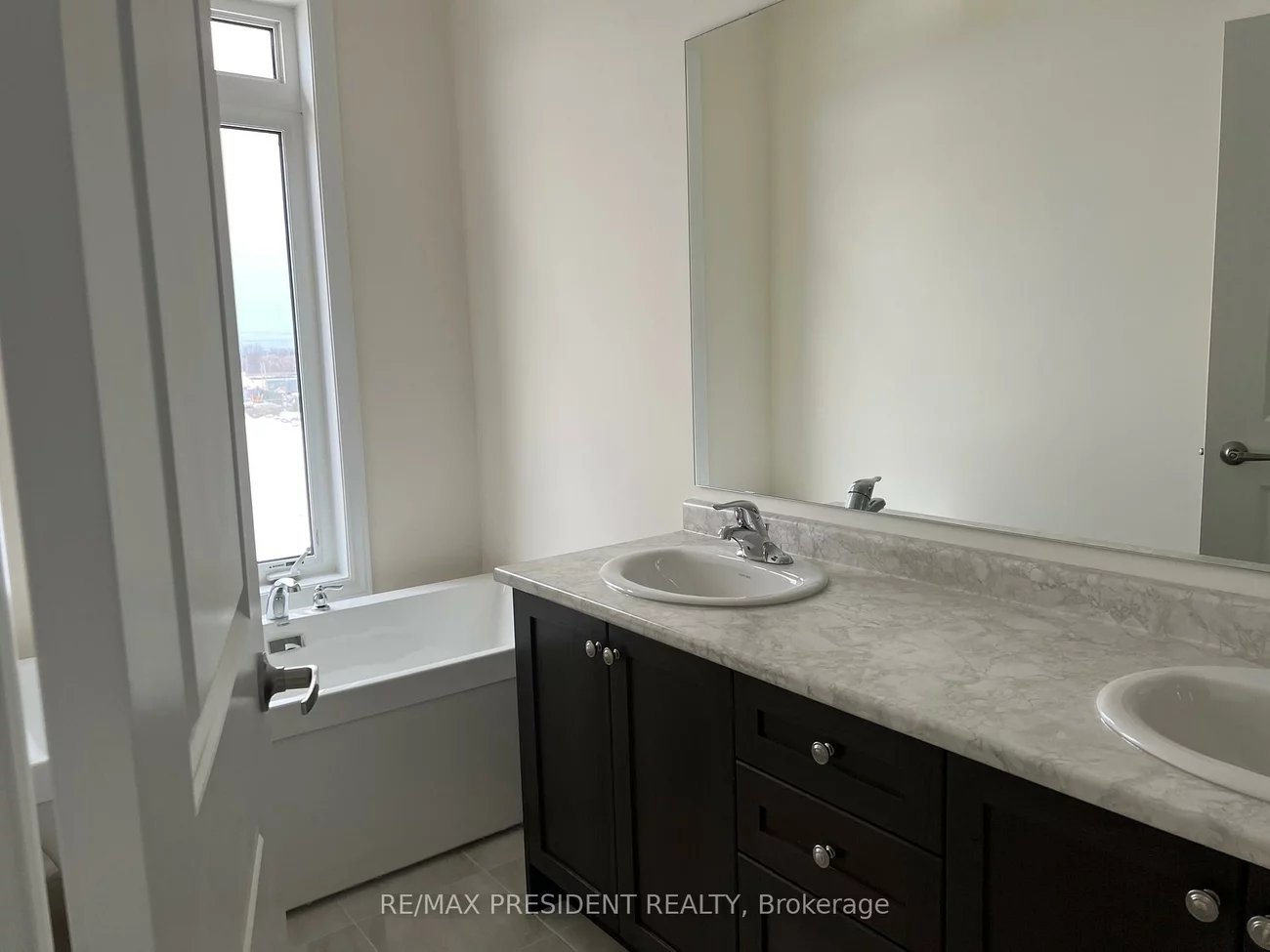 24, Skyridge, Bram East, Brampton