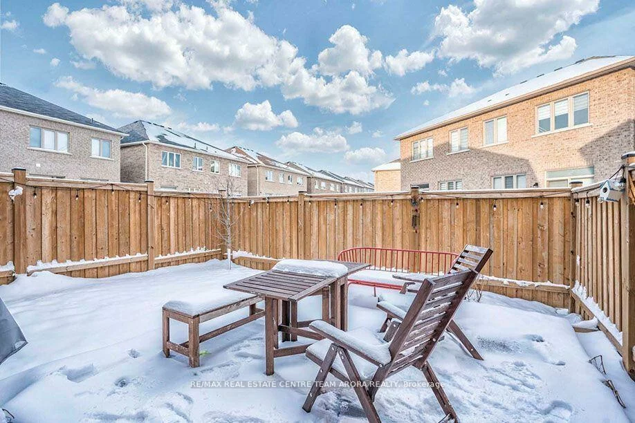 74, Boathouse, Northwest Brampton, Brampton