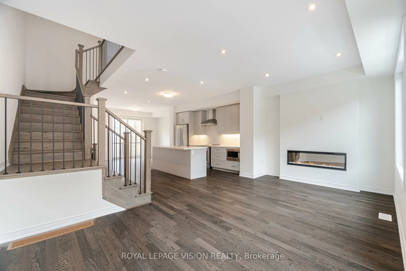 44, Folcroft, Credit Valley, Brampton