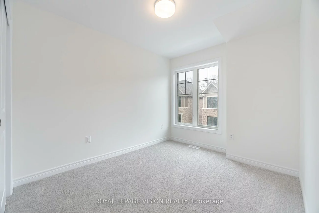 44, Folcroft, Credit Valley, Brampton