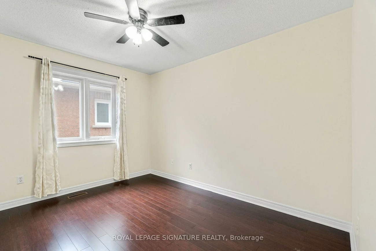 118, Masters Green, Snelgrove, Brampton