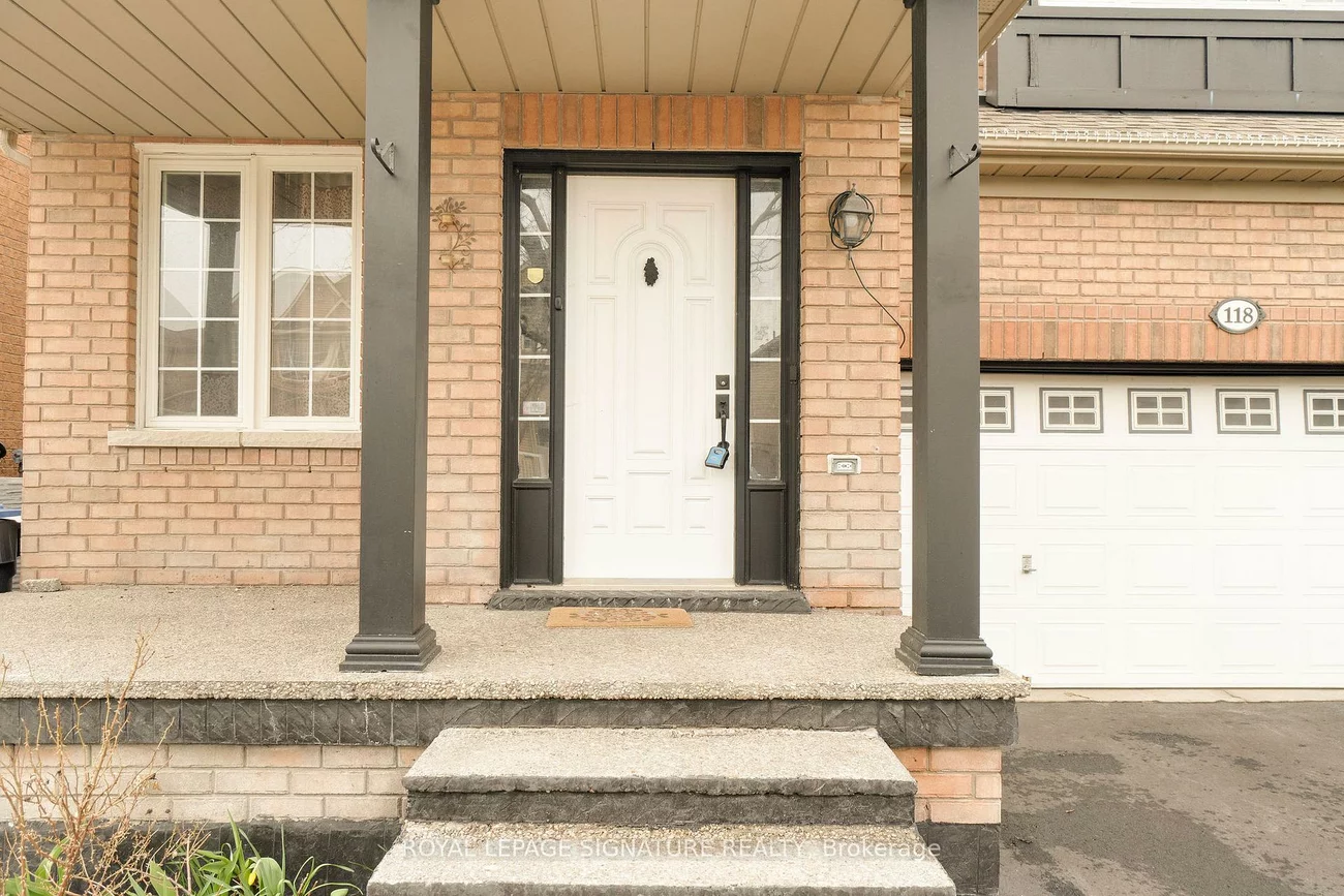 118, Masters Green, Snelgrove, Brampton
