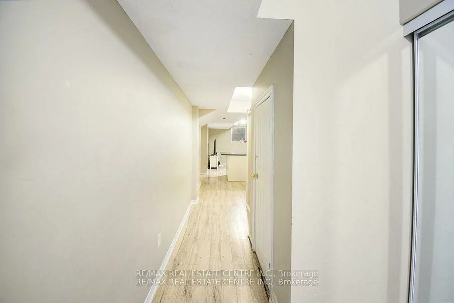 112, Commodore, Credit Valley, Brampton