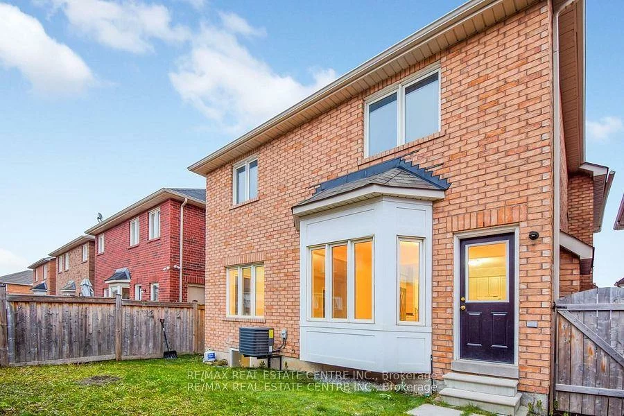 112, Commodore, Credit Valley, Brampton