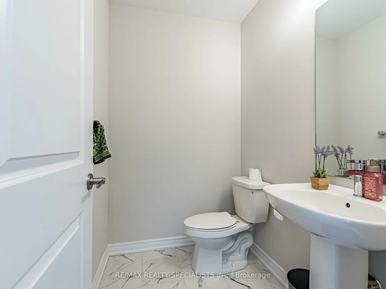 5, Folcroft, Credit Valley, Brampton