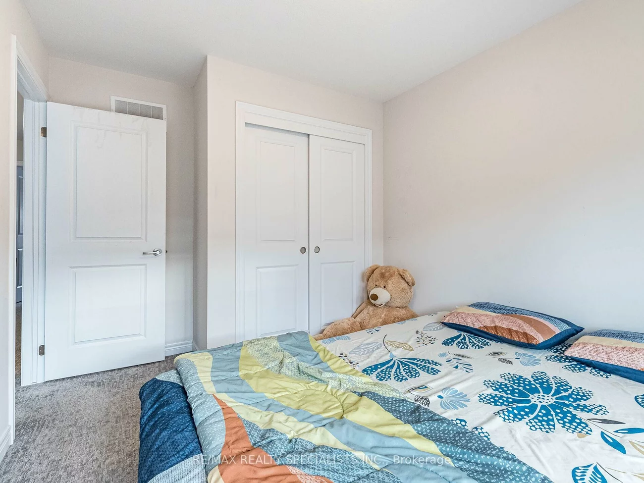 5, Folcroft, Credit Valley, Brampton