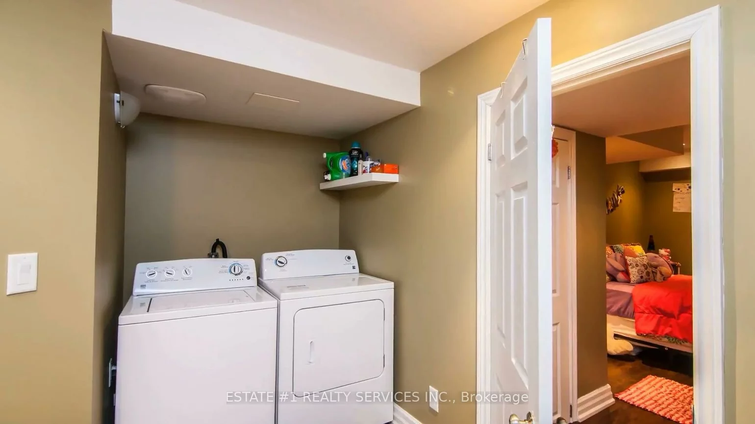 47, Beacon Hill, Credit Valley, Brampton