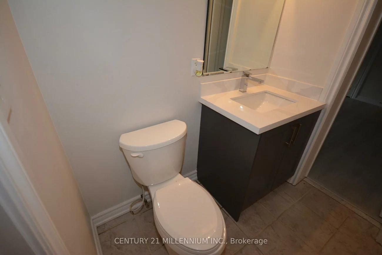 8, West, Downtown Brampton, Brampton
