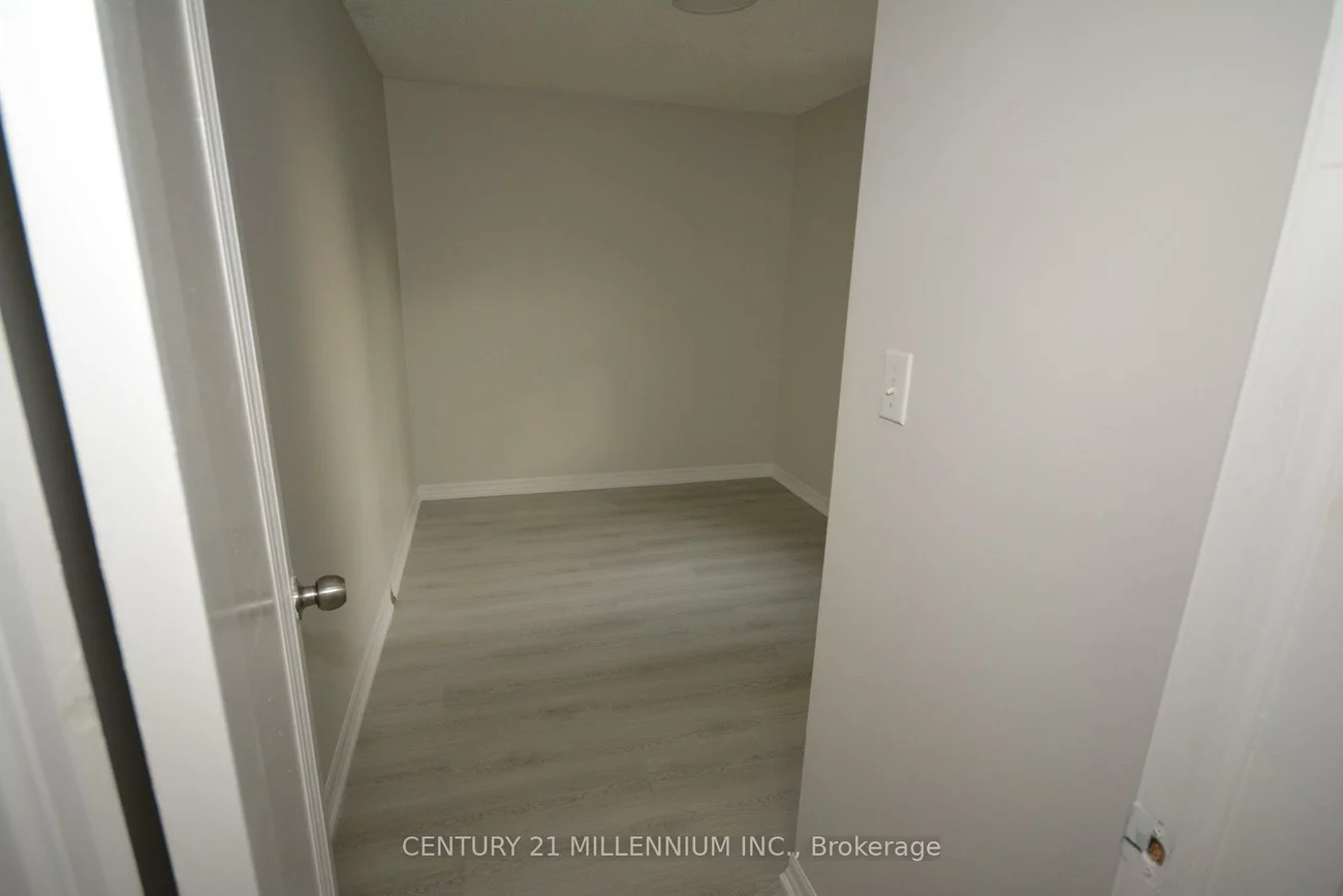 8, West, Downtown Brampton, Brampton