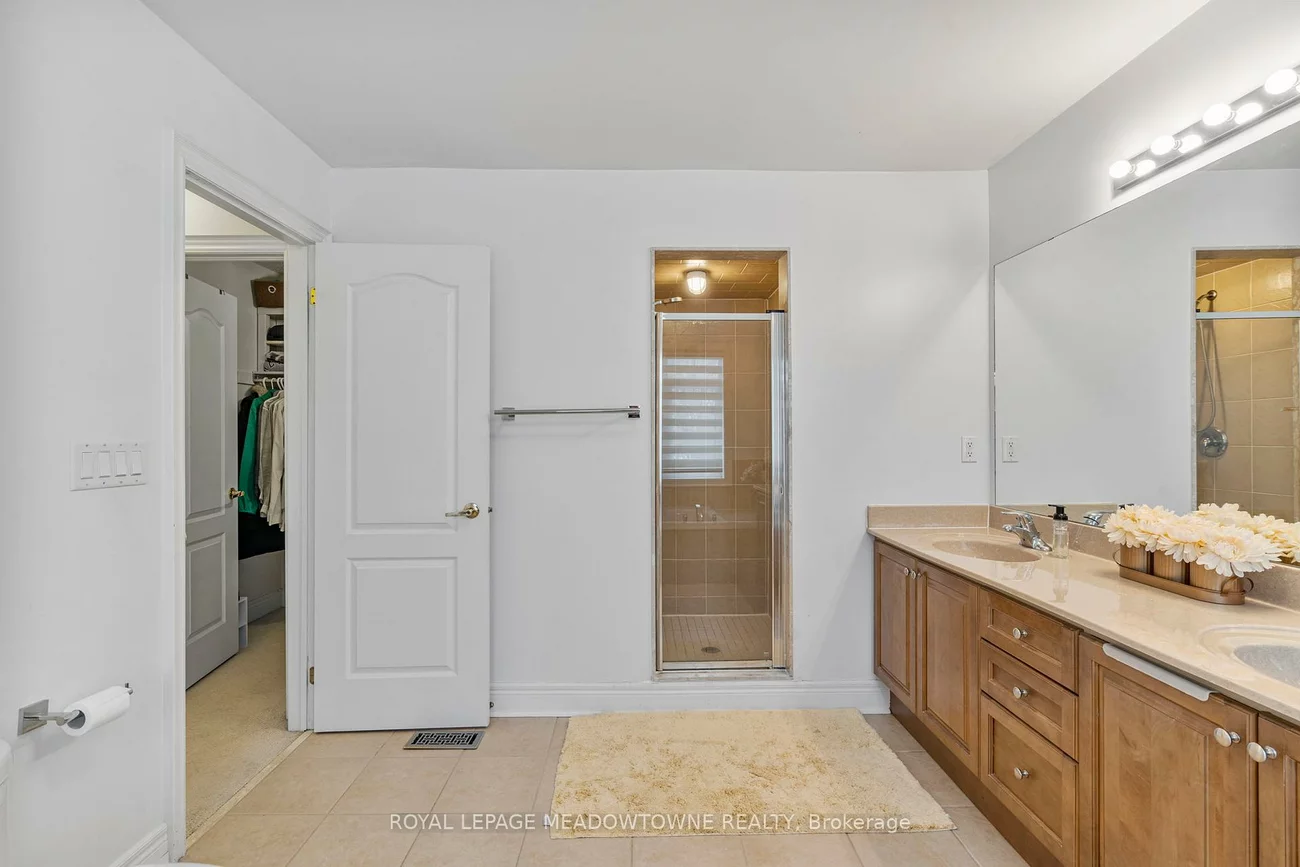 33, Nova Scotia, Bram West, Brampton