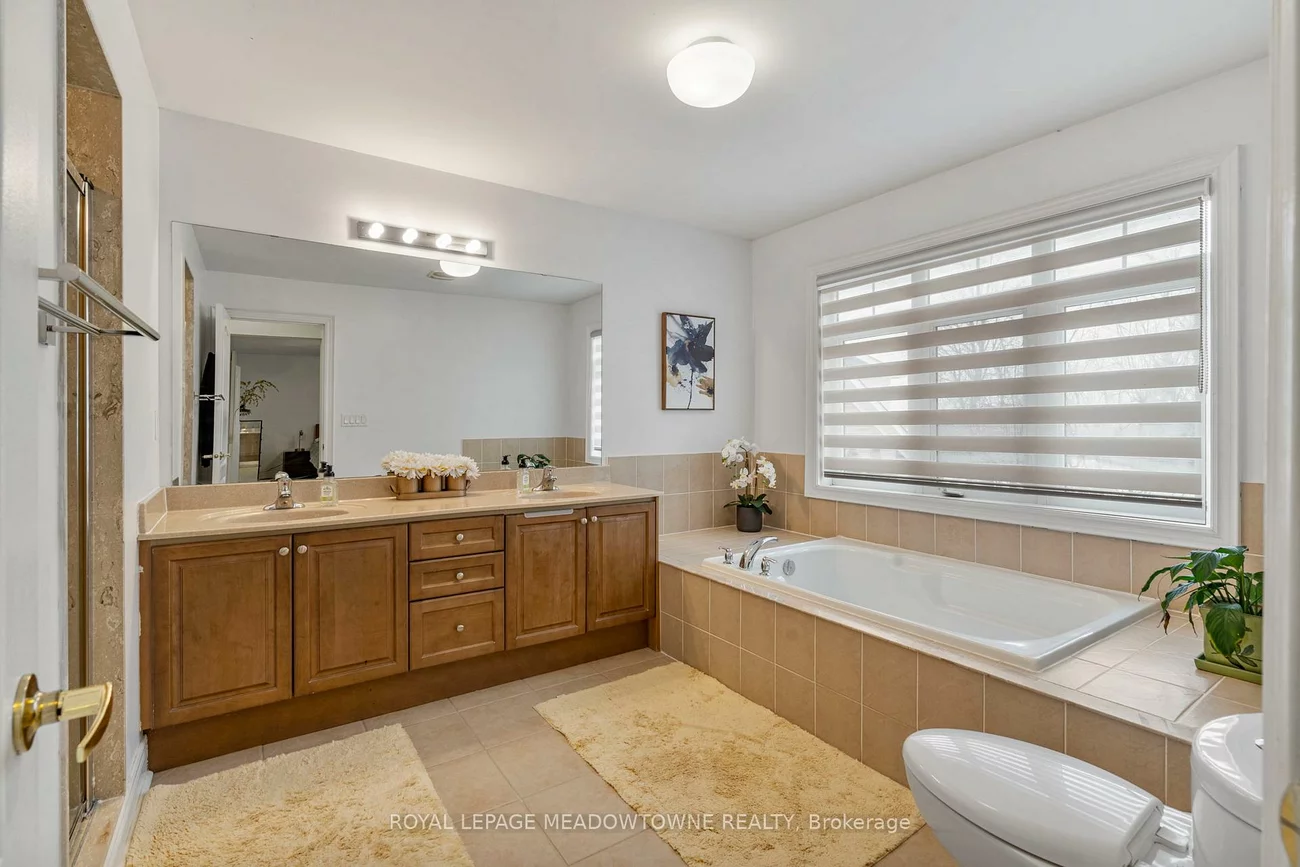 33, Nova Scotia, Bram West, Brampton