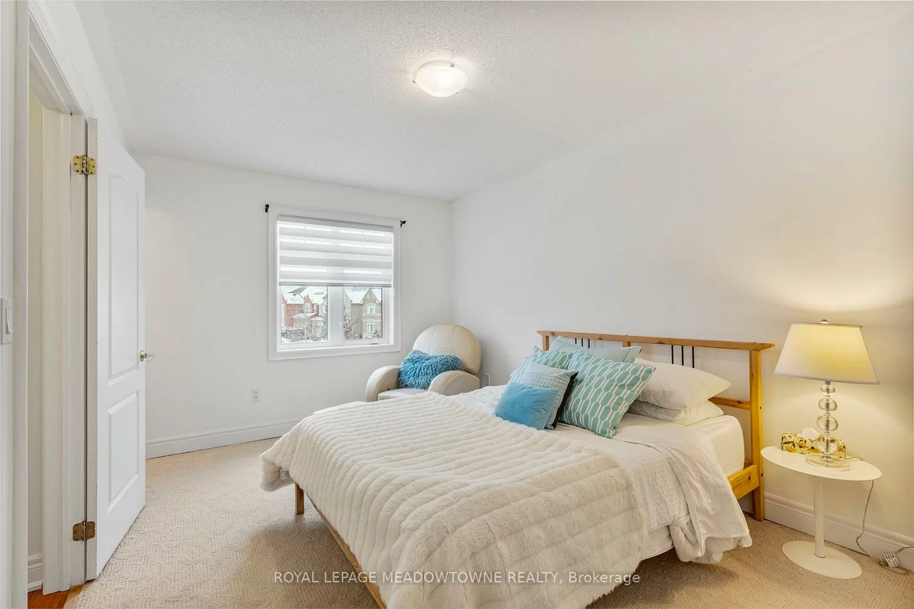 33, Nova Scotia, Bram West, Brampton