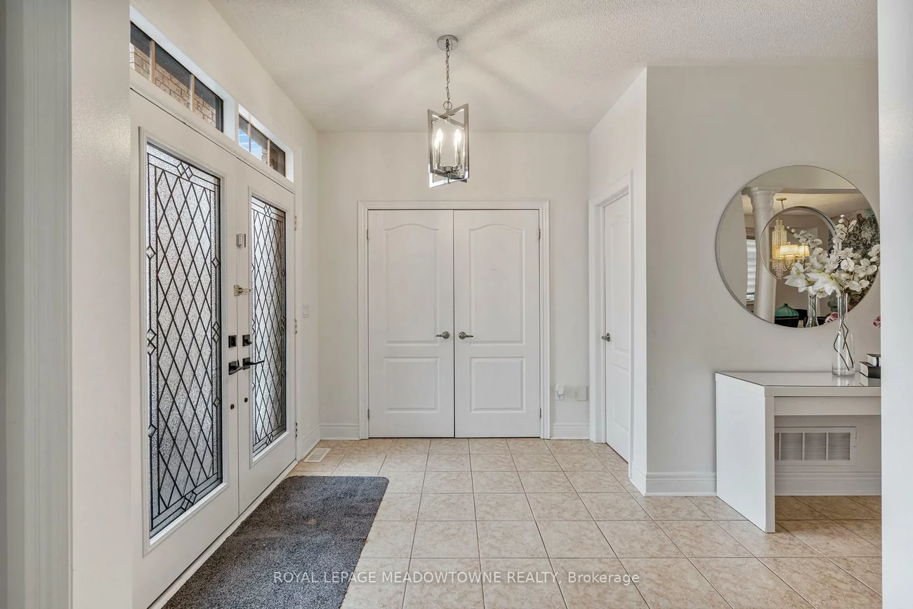 33, Nova Scotia, Bram West, Brampton