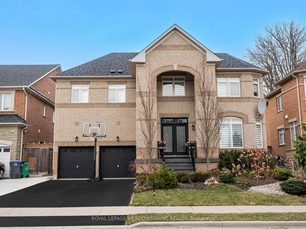33, Nova Scotia, Bram West, Brampton