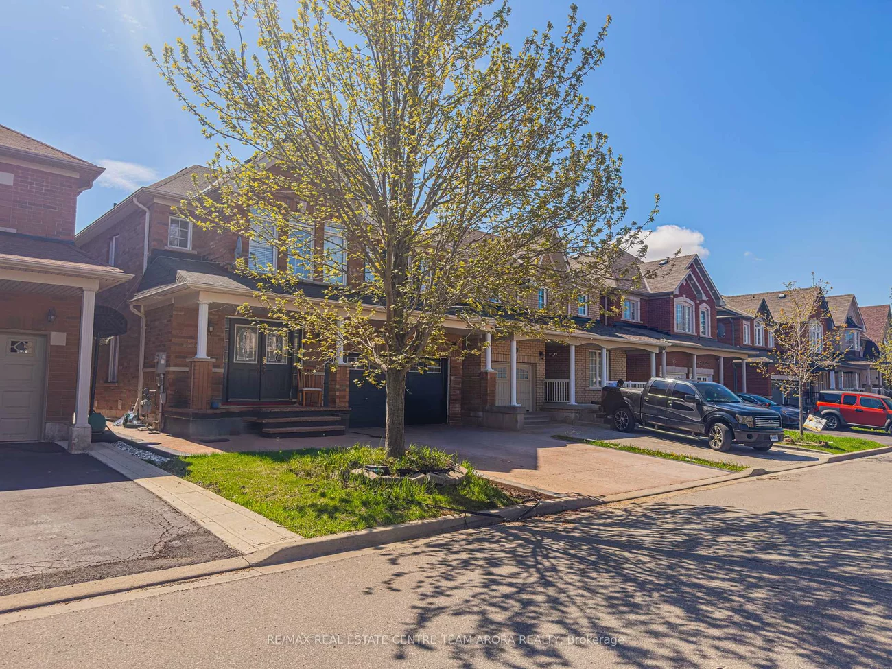 16, Beresford, Bram East, Brampton
