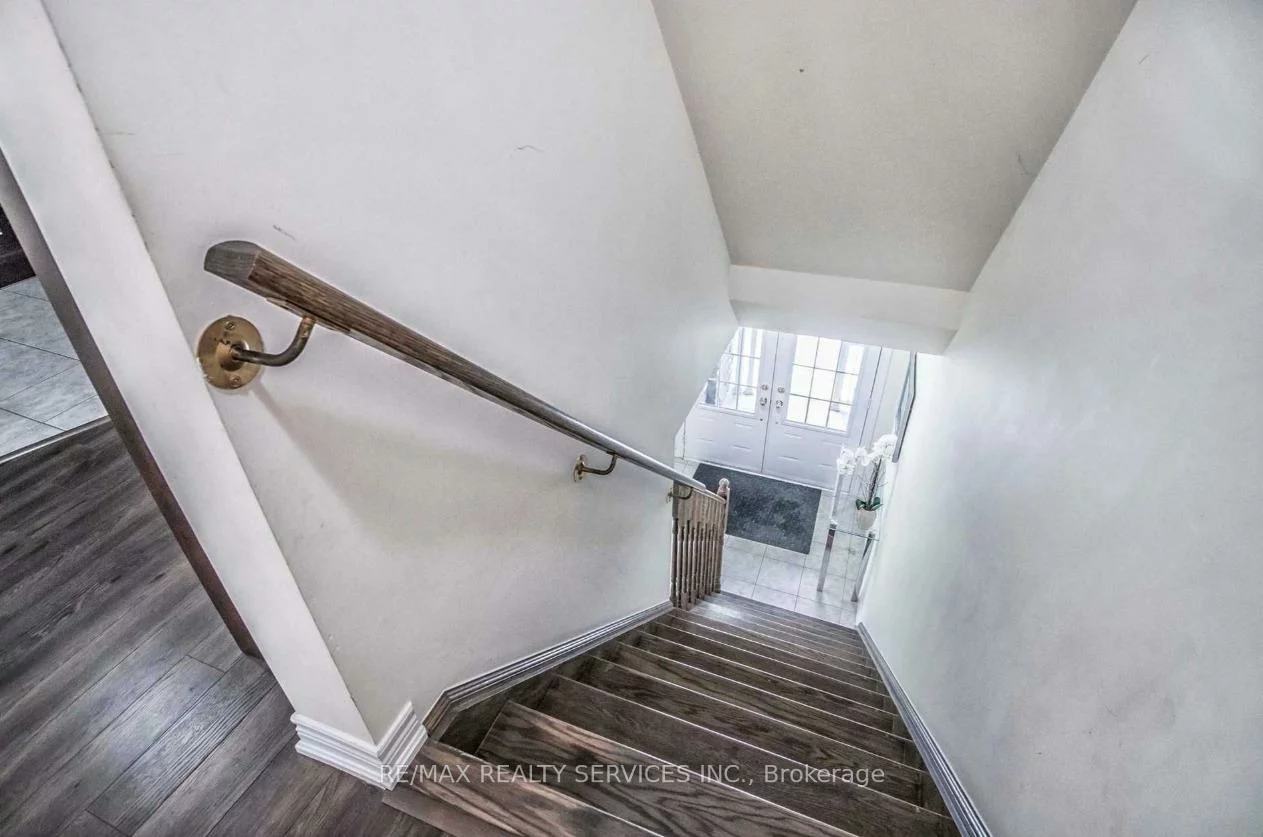 8, Rabbit Run, Heart Lake, Brampton