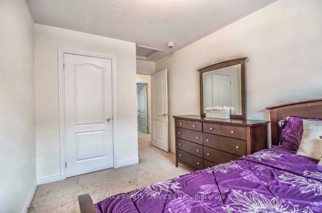 8, Rabbit Run, Heart Lake, Brampton