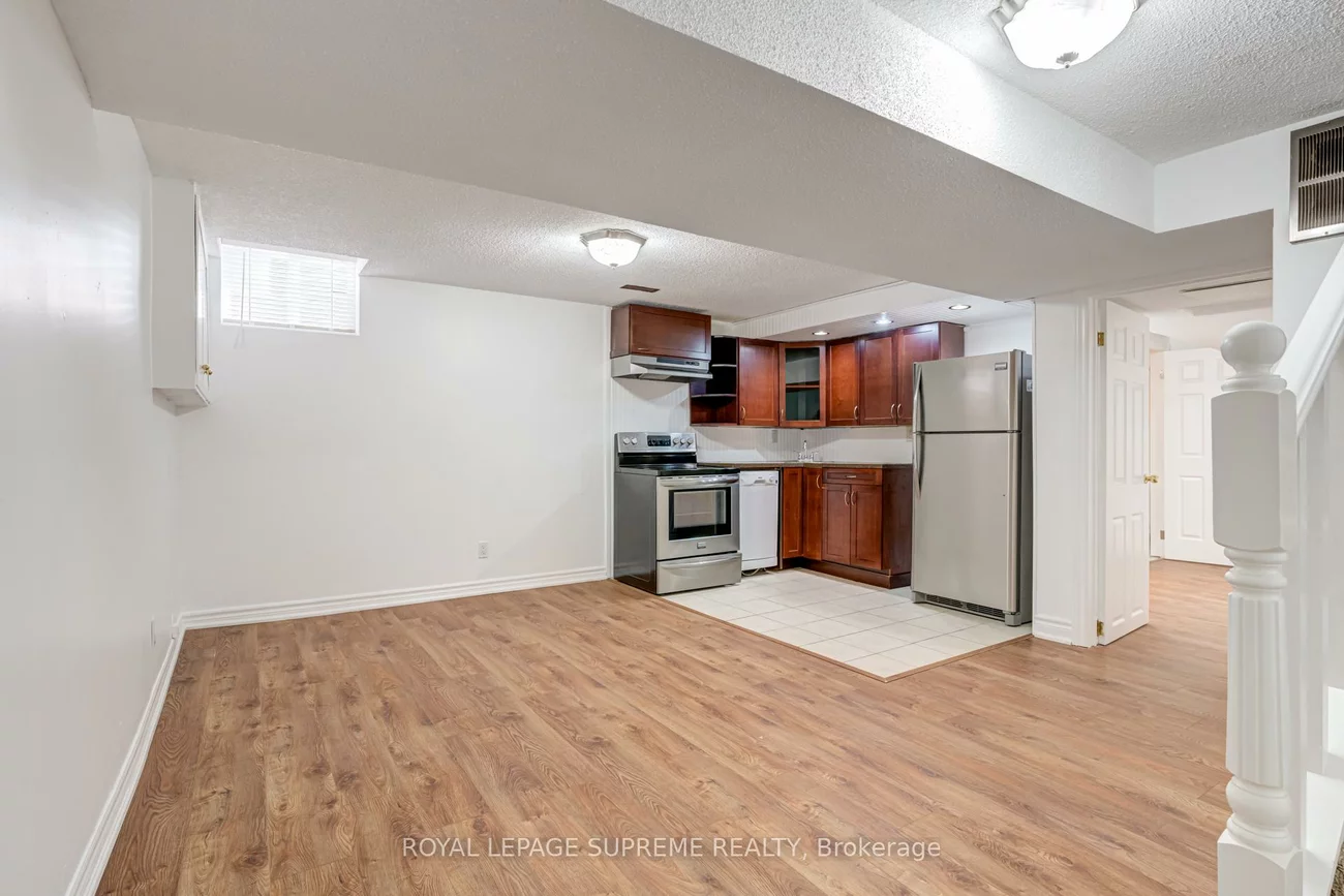 8, Sunshade, Heart Lake West, Brampton