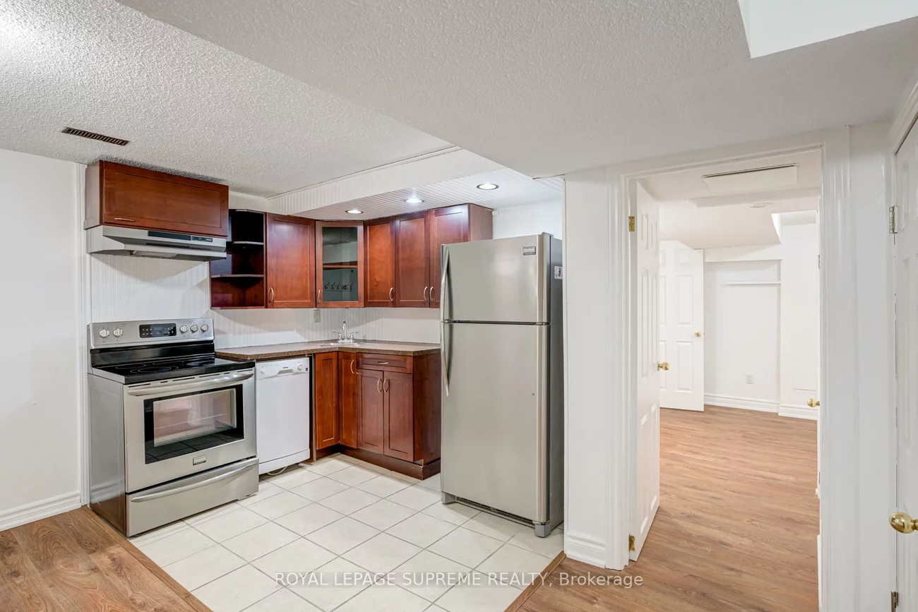 8, Sunshade, Heart Lake West, Brampton