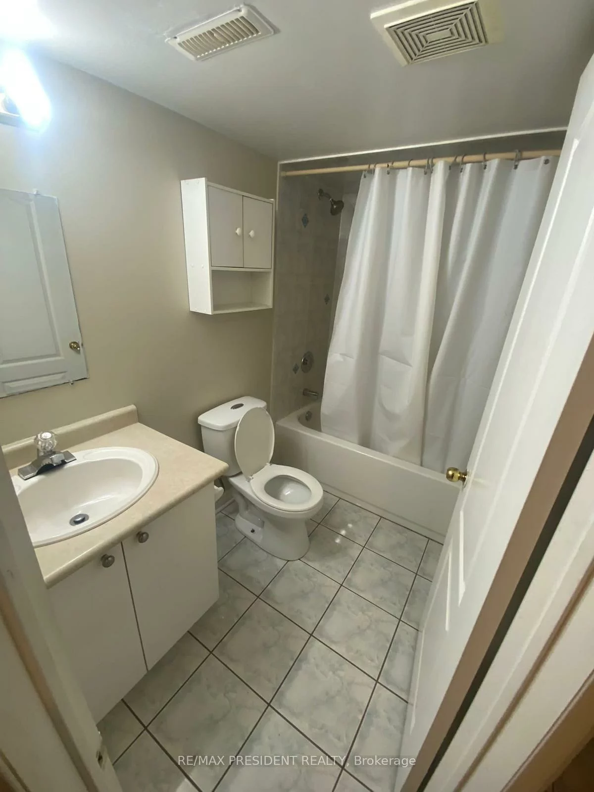 44, Gold Hill, Fletcher's Creek Village, Brampton
