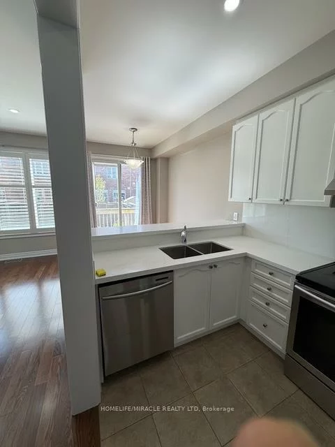 48, Pendulum, Sandringham-Wellington, Brampton