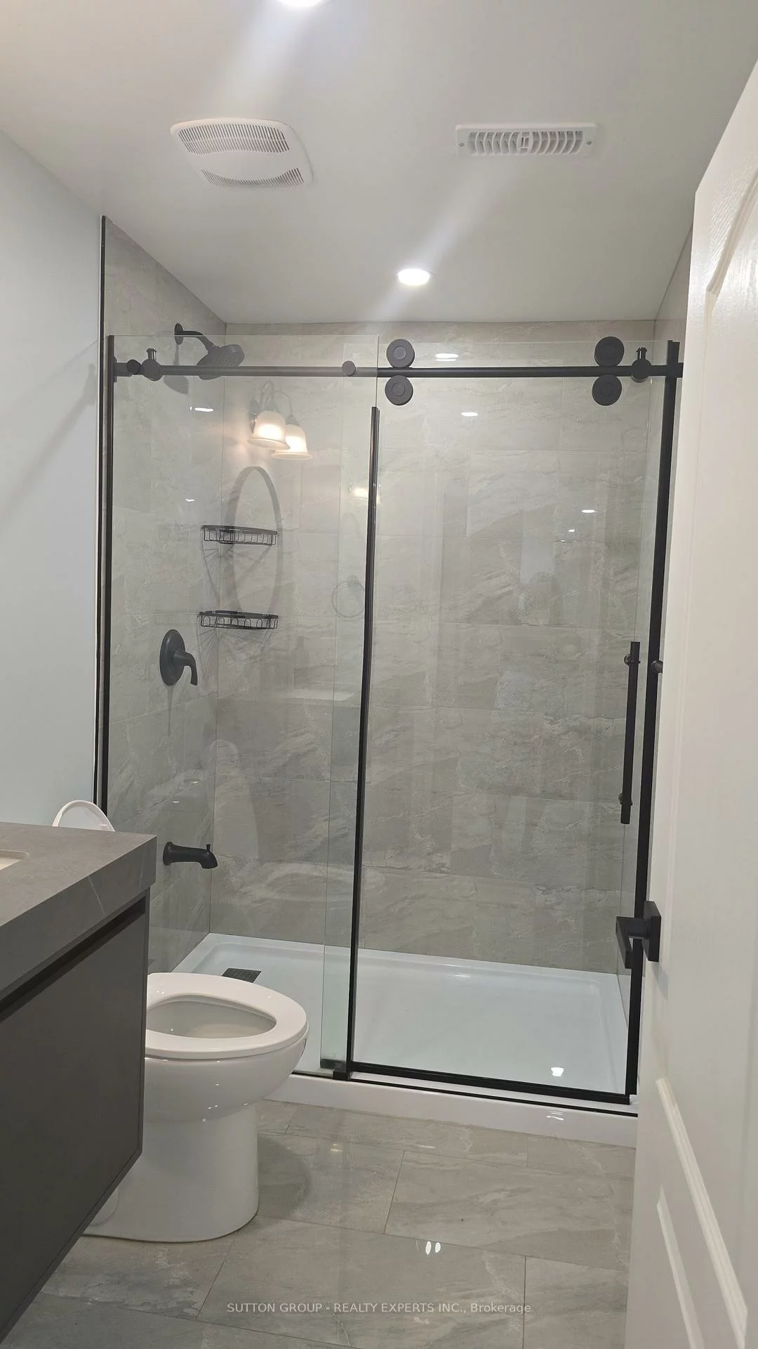 10, Levida, Vales of Castlemore, Brampton