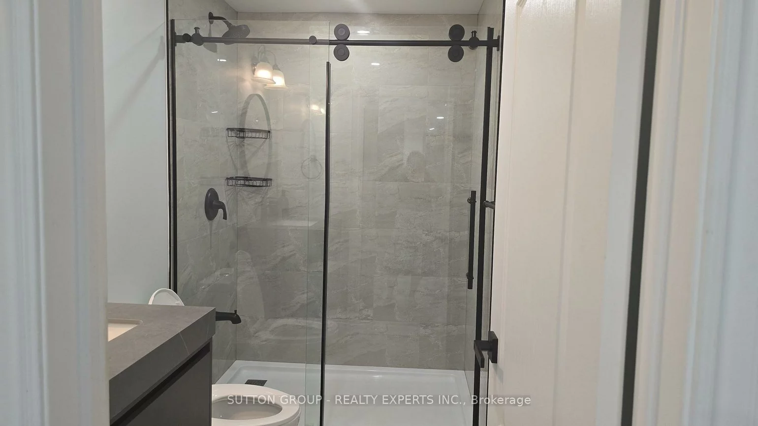 10, Levida, Vales of Castlemore, Brampton